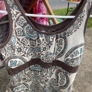Pretty brown and cream paisley tank